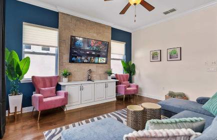 Poolside Tampa Stay- Game Room & Glam Room- Pool- Darts- Pool Table- Next to MacDill AFB - Foto 79