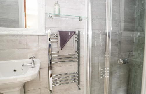 Gwern Borter Manor - Photo 33