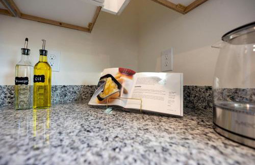 5 Min to Elon - 7 Min to Downtown - Washer and Dryer - Foto 34