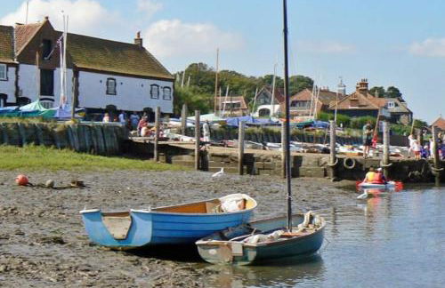 Beekeeper's Cottage - Foto 19