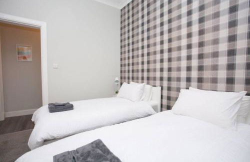 The Warwick Apartment - Photo 13