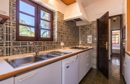 Charming swimming pool villa - Photo 18