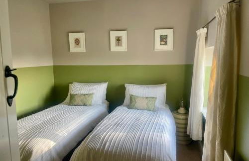 Farmhouse Feels & Peak Views - Foto 27