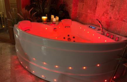 Nuit de rêve : spa, sauna, cinéma - Foto 27