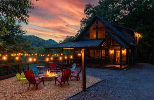 The Remedy at Blue Ridge - mountain view cabin with hot tub and two fire pits - Foto 1