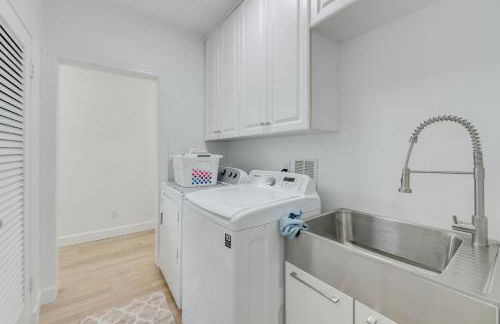 Private Beach and Outdoor Oasis Home in St Pete! - Foto 27