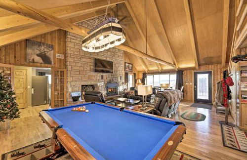 Centennial Cabin with Hot Tub, Sauna and Pool Table! - Foto 2