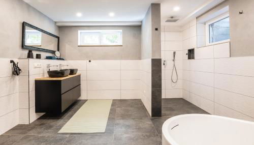 Modernes Apartment in Mistelgau 1 - Foto 5, towels, Shower