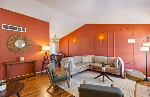 HotTub, Theater, Kings, & Firepit - NearWesley - Foto 5