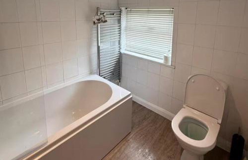 Cottage - Sleeps 4 - Pets Ok - Garden - Parking - Foto 9