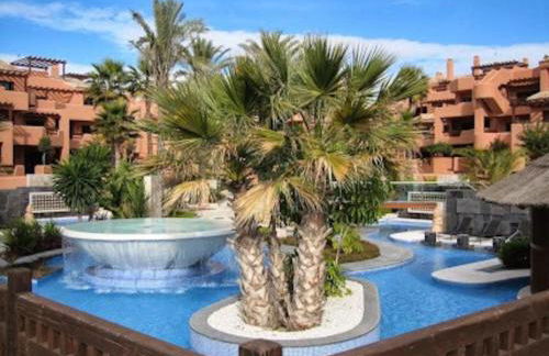 HAPPY Luxury Apartment - Beachside in Mar Azul, Estepona - Photo 3