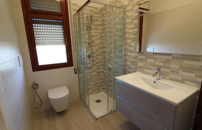 Elegant Retreat With Pool View - Photo 6