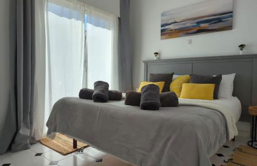 The Lemon Tree by the Sea - Photo 30