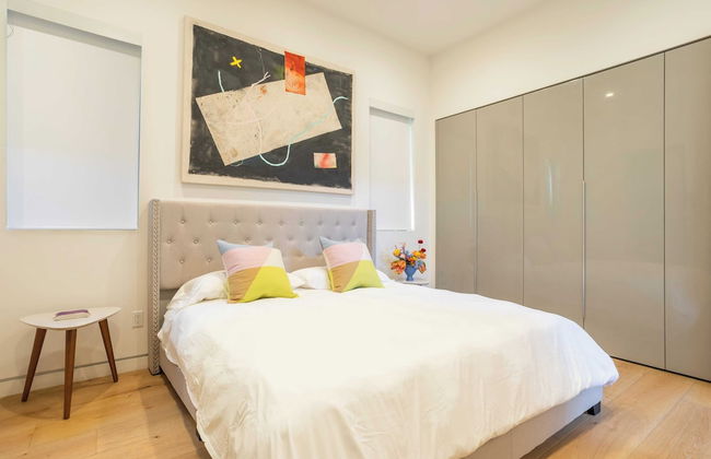 Luxe Weho Villa, Walk to Melrose Ave, Pool + Hot Tub North Vista by Avantstay - Photo 37