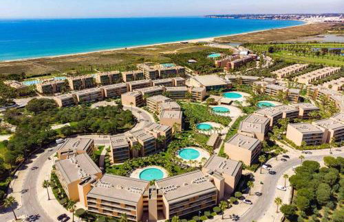 Salgados Beach House 2-Bedroom & 7 Pools - Foto 25