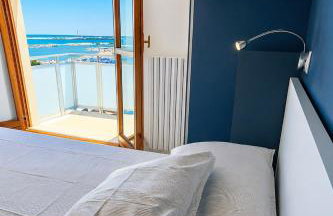 Terrazzo Panoramico Fronte Mare Zamponi - Foto 6