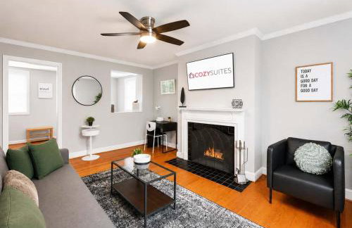 Charming Townhouse Retreat by CozySuites - Foto 3