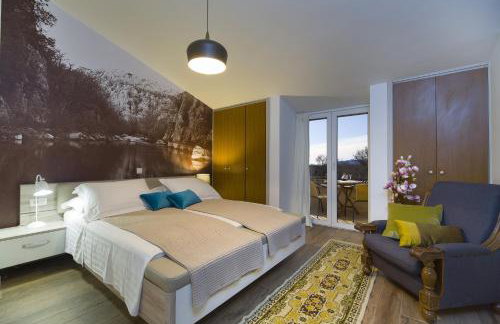 Villa Vision with Heated Pool & Jacuzzi in Sestanovac - Foto 23