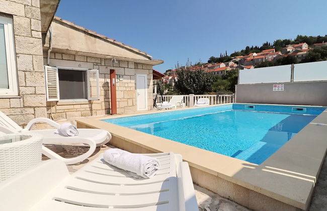 Villa Ivana - Three-bedroom Villa With Private Pool - Photo 25