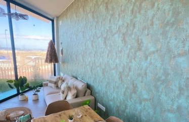 Amber Skies Seafront Retreat - Photo 41