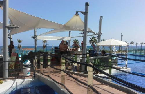 Super zeezicht in eerste lijn met verwarmd zwembad en fitness - Foto 37