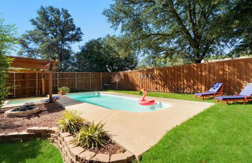 DFW 3BR Luxury Family Escape with Pool and Game Room - Foto 1
