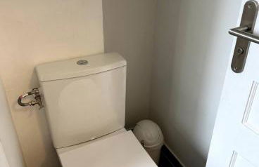 PARIS-MONTROUGE Magnifique Studio Appartement de 35m2 - très cosy pour 1 à 6 personnes refait à neuf - ENTIRE APARTMENT LUXIRIOUS AND WARM - Montrouge Paris 14ème - Proche Aéroport Orly & Parc Expositions Porte de Versailles FREE WIFI GRATUIT - Foto 37