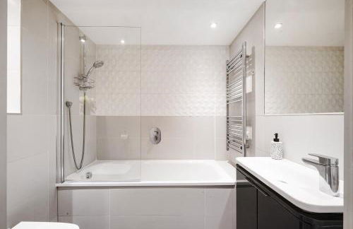 Luxury Apartment With Stunning Views on 10th floor - Foto 11