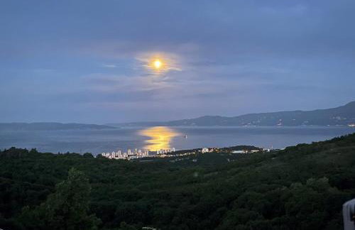 Terra Magica Deluxe Apartment OR Room with Private Parking, Terrace and Sea View - Foto 1