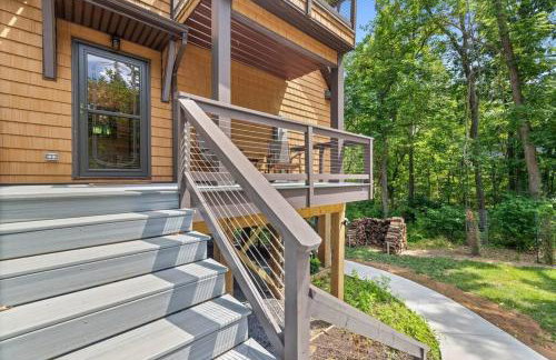 Riverside Oasis with Stunning Views, Cozy Firepit! - Photo 51