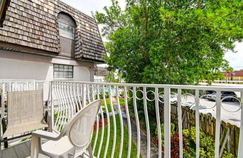 Steps to Sand Condo with Pool Access in Cocoa Beach - Foto 13