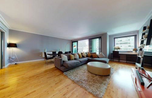 3 Bed 3 Bath Luxury Penthouse With River & City Skyline Views - Foto 18