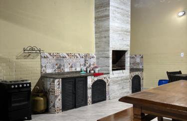 Orla 500 - Casa inteira 15 pessoas - Com Piscina - 500 Metros da Praia - Churrasqueira e muito mais - Foto 6