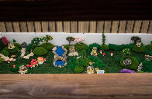 Cute Romantic Cabin With Hot Tub 5 Min from Lake - Foto 14