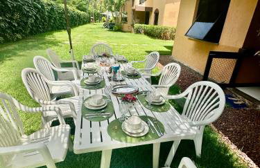 Flat Guarajuba 4 quartos térreo à Beira Mar - pé na areia - governança com arrumadeira e Wi Fi inclusos - Foto 12