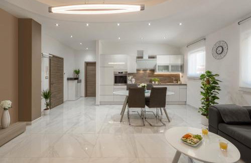 Viras Luxury Holiday - Photo 22