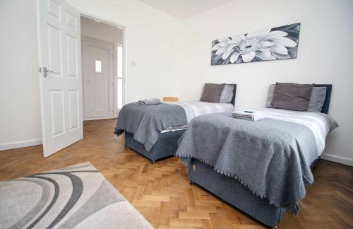 The Lockett Wonderful Large Bungalow Plympton, Plymouth Free Parking By STAE-Homes - Foto 6