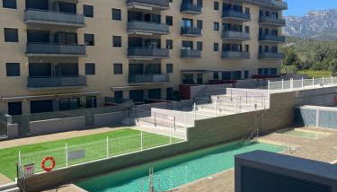 Apartamento con piscina ,parking y aire acondicionado - Foto 3