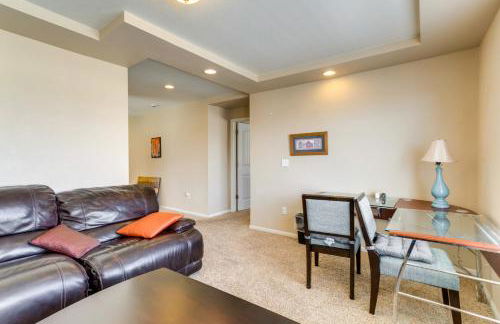 6 Mi to DIA Spacious Home with Backyard in Denver! - Foto 11