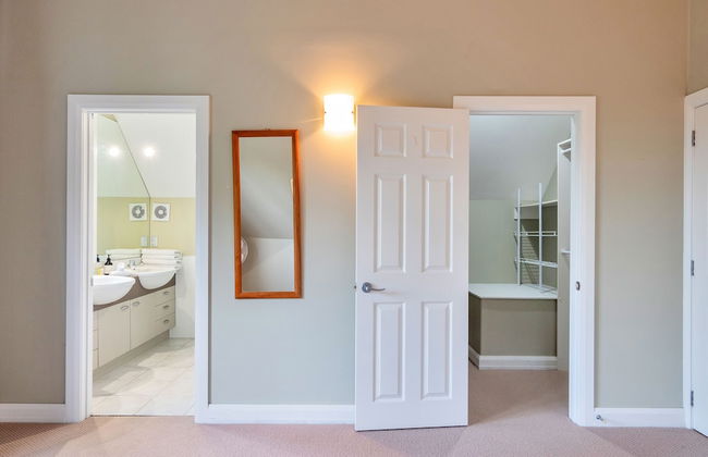 Castor Bay Home near Albany Sleeps 9 - Foto 42