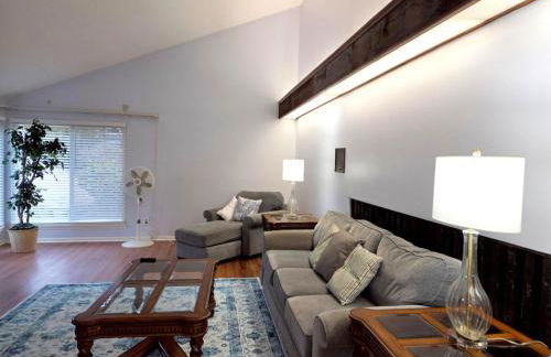 Rae's Creek Sanctuary - Foto 1