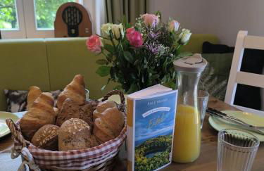 Natur und Wellness ''auf der Hardt'' -Jacuzzi- Sauna- Kinderausstattung- Alleinlage im Wald - Foto 6