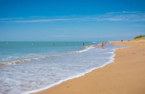 Family cocoon by the sea - Photo 16