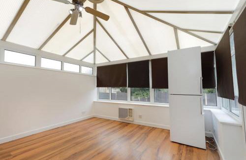 Comfy stays, Rotherham for contractors & Families, spacious, conservatory, free parking, wifi, 3BDR - Foto 31