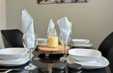 Spacious two bedroom flat, entire property - Photo 14