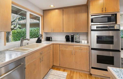 Family Retreat w Lake & Mt & City View Gym MI - Foto 17