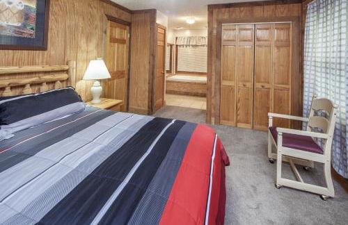 Er44 - Rising Eagle - Great Location! Close To Town! 2 Bedroom Cabin by RedAwning - Foto 30