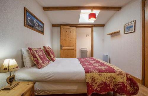 Chateau - Charming Apartment in the city Center with 3 bedrooms - By Cozee Rentals - Foto 11