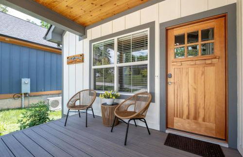 Walkable Downtown 5BR - Hot Tub and Resort Access - Foto 2