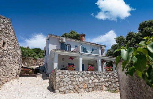 Casa Dorella in peaceful location with a sea view - Photo 23